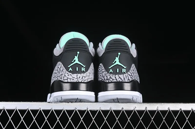 All categories Air Jordan Jordan series basketball shoes Air Jordan 3 Air Jordan 3 "Green Glow" AJ3 Joe 3 black and green full head layer CT8532-031